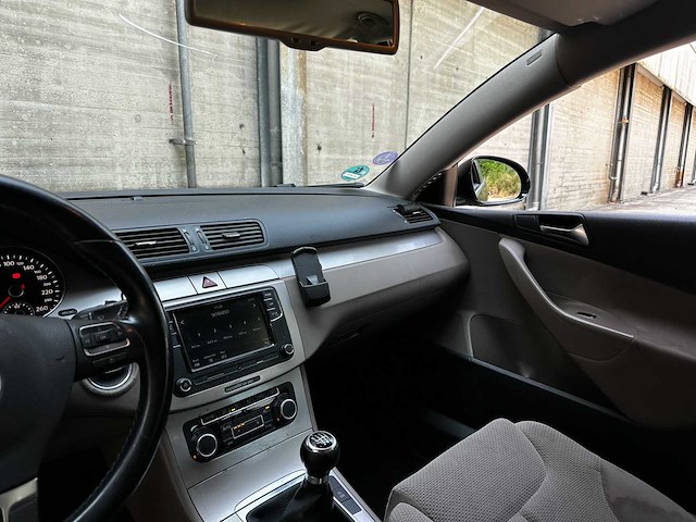 Volkswagen passat variant 1.4 tsi comfl bluemotion 122pk 2010 (origineel-nl), 86-lfp-6 - afbeelding 9 van  60