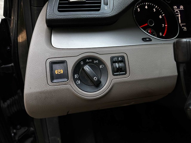 Volkswagen passat variant 1.4 tsi comfl bluemotion 122pk 2010 (origineel-nl), 86-lfp-6 - afbeelding 10 van  60