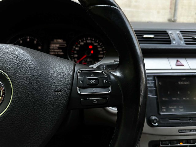 Volkswagen passat variant 1.4 tsi comfl bluemotion 122pk 2010 (origineel-nl), 86-lfp-6 - afbeelding 13 van  60