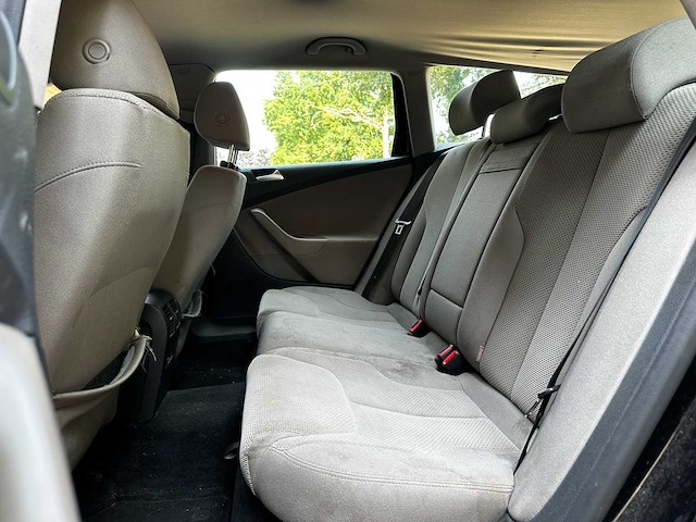 Volkswagen passat variant 1.4 tsi comfl bluemotion 122pk 2010 (origineel-nl), 86-lfp-6 - afbeelding 24 van  60
