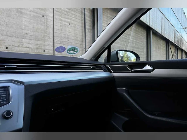 Volkswagen passat variant 1.4 tsi comfortline 125pk 2017 (origineel-nl), nh-840-b - afbeelding 30 van  32