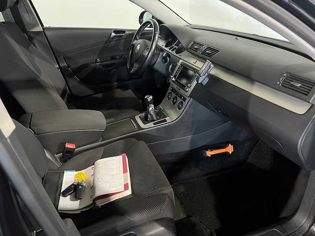 Volkswagen passat variant 1.4 tsi comfortline, 57-gsz-3 - afbeelding 16 van  19