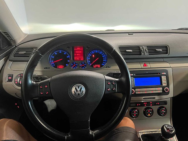 Volkswagen passat variant 1.4 tsi comfortline, 95-zp-xb - afbeelding 13 van  16