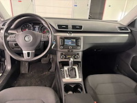 Volkswagen passat variant 1.4 tsi comfortline bluemotion automaat; 11-rtn-6 - afbeelding 2 van  14