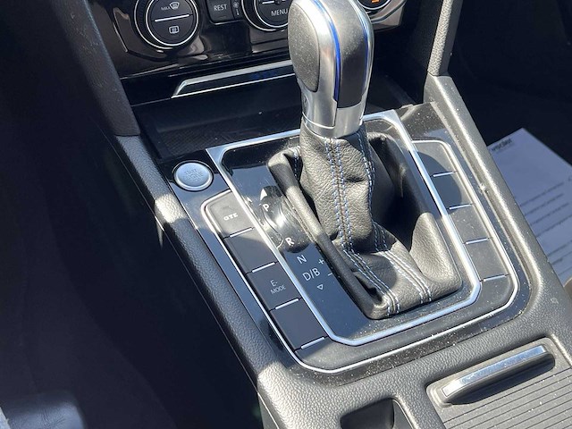 Volkswagen passat variant 1.4 tsi gte highline 2015 | hh-483-v - afbeelding 18 van  34