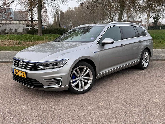 Volkswagen passat variant 1.4 tsi gte highline automaat, kb-320-x - afbeelding 1 van  11