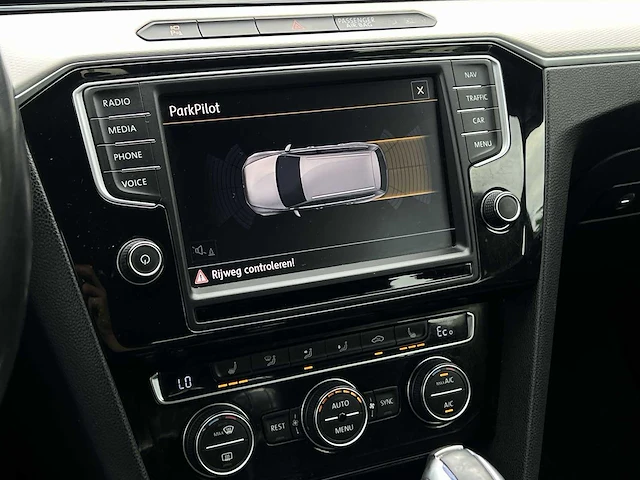 Volkswagen passat variant 1.4 tsi gte highline | hn-315-k - afbeelding 15 van  48