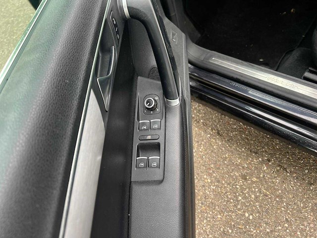 Volkswagen passat variant 1.4 tsi highl. blm automaat; 55-tfd-3 - afbeelding 18 van  23
