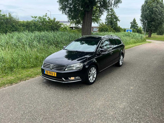 Volkswagen passat variant 1.4 tsi highl. blm automaat; 55-tfd-3 - afbeelding 1 van  23