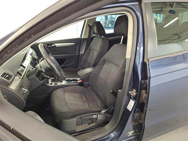 Volkswagen passat variant 1.4 tsi highl. blm , rx-136-f - afbeelding 16 van  16