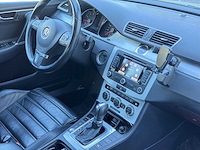 Volkswagen passat variant 1.4 tsi highline blue motion 2012 | 71-thx-9 - afbeelding 8 van  31