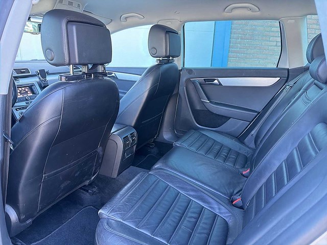 Volkswagen passat variant 1.4 tsi highline blue motion 2012 | 71-thx-9 - afbeelding 22 van  32