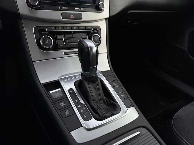 Volkswagen passat variant 1.4 tsi highline bluemotion automaat; 93-snv-1 - afbeelding 2 van  6