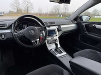 Volkswagen passat variant 1.4 tsi highline bluemotion automaat; 93-snv-1 - afbeelding 13 van  18