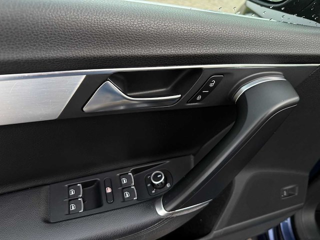 Volkswagen passat variant 1.4 tsi highline bluemotion automaat; 93-snv-1 - afbeelding 16 van  18