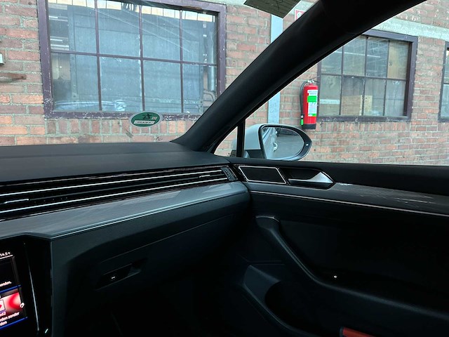 Volkswagen passat variant 1.4 tsi phev gte business 156pk 2021 (origineel-nl+1e eigenaar), k-814-xg - afbeelding 26 van  42