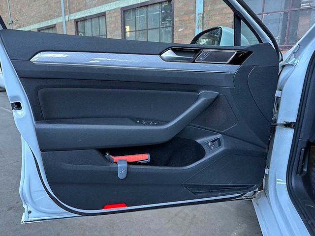 Volkswagen passat variant 1.4 tsi phev gte business 156pk 2021 (origineel-nl+1e eigenaar), k-814-xg - afbeelding 27 van  42