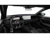 Volkswagen passat variant 1.5 ehybrid 272pk automaat 2025 garantie 2030 - afbeelding 3 van  38