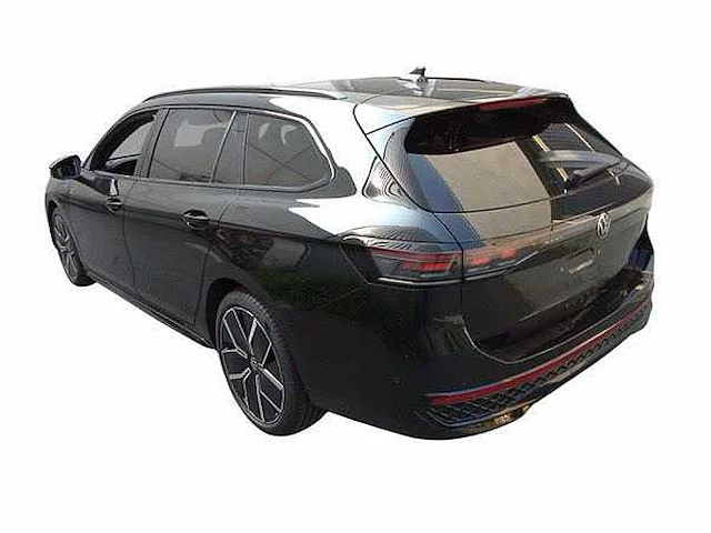 Volkswagen passat variant 1.5 ehybrid 272pk automaat 2025 garantie 2030 - afbeelding 7 van  38