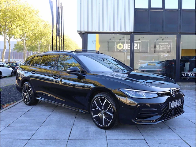 Volkswagen passat variant 1.5 ehybrid phev 272pk automaat 2025 hybride benzine garantie 2030 - afbeelding 29 van  70