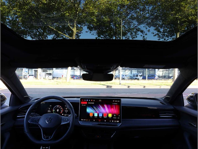 Volkswagen passat variant 1.5 ehybrid phev 272pk automaat 2025 hybride benzine garantie 2030 - afbeelding 19 van  80