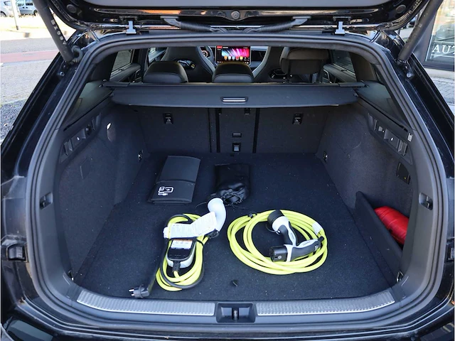 Volkswagen passat variant 1.5 ehybrid phev 272pk automaat 2025 hybride benzine garantie 2030 - afbeelding 31 van  80