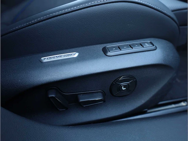 Volkswagen passat variant 1.5 ehybrid phev 272pk automaat 2025 hybride benzine garantie 2030 - afbeelding 7 van  47