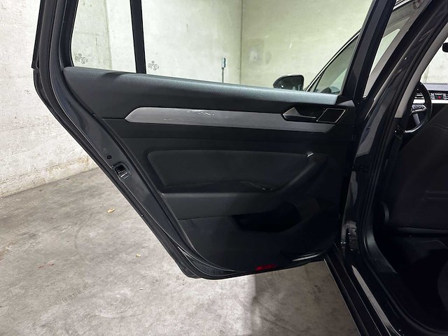 Volkswagen passat variant 1.5 tsi business 150pk 2020 (origineel-nl+1e eignaar), j-046-xk - afbeelding 19 van  29