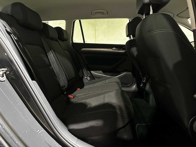 Volkswagen passat variant 1.5 tsi business 150pk 2020 (origineel-nl+1e eignaar), j-046-xk - afbeelding 24 van  29