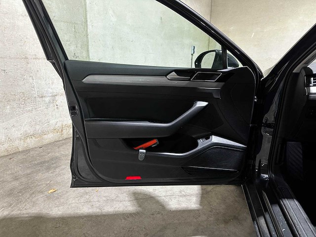 Volkswagen passat variant 1.5 tsi business 150pk 2020 (origineel-nl+1e eignaar), j-046-xk - afbeelding 18 van  28