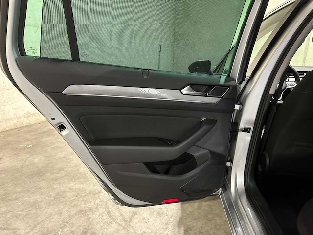 Volkswagen passat variant 1.5 tsi comfort business 7-dsg 150pk 2020 (origineel-nl + 1 eigenaar), h-063-tt - afbeelding 40 van  43
