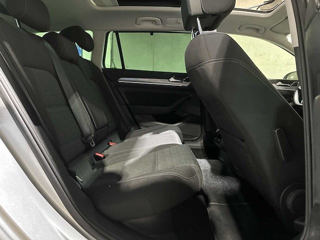 Volkswagen passat variant 1.5 tsi comfort business 7-dsg 150pk 2020 (origineel-nl + 1 eigenaar), h-063-tt - afbeelding 17 van  43