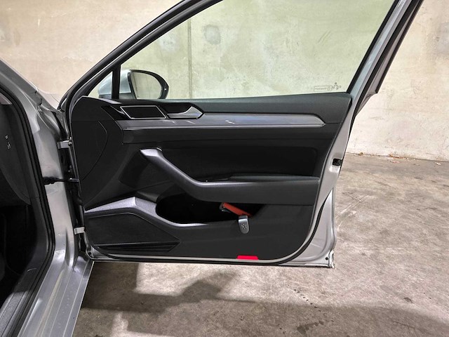 Volkswagen passat variant 1.5 tsi comfort business 7-dsg 150pk 2020 (origineel-nl + 1 eigenaar), h-063-tt - afbeelding 42 van  43