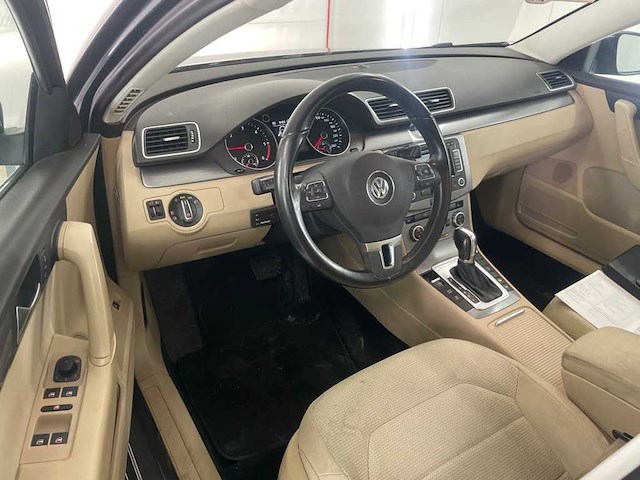 Volkswagen passat variant 1.6 tdi comfortline executive; 3-tbk-91 - afbeelding 7 van  17