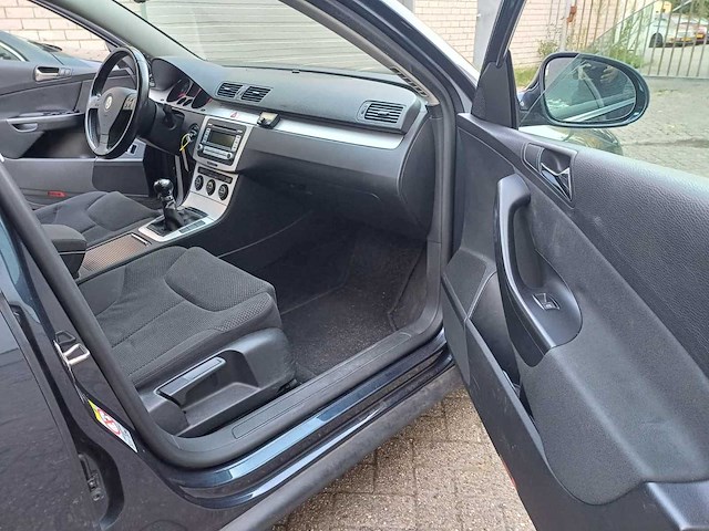Volkswagen passat variant 1.8 tfsi comfortline, 40-gbs-2 - afbeelding 9 van  19