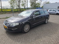 Volkswagen passat variant 1.8 tfsi highlin, 82-hrp-6 - afbeelding 2 van  8