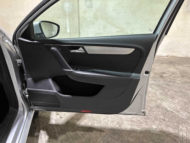 Volkswagen passat variant 1.8 tsi highline 160pk 2011 (origineel-nl), 71-rpv-9 - afbeelding 12 van  26
