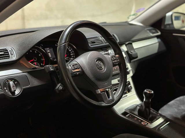 Volkswagen passat variant 1.8 tsi highline 160pk 2011 (origineel-nl), 71-rpv-9 - afbeelding 11 van  55