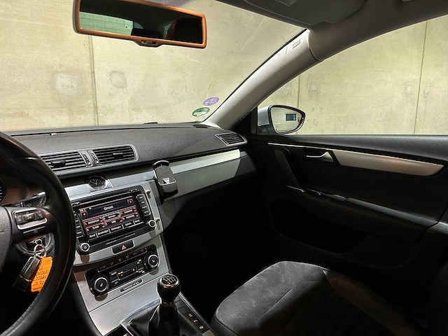 Volkswagen passat variant 1.8 tsi highline 160pk 2011 (origineel-nl), 71-rpv-9 - afbeelding 14 van  55