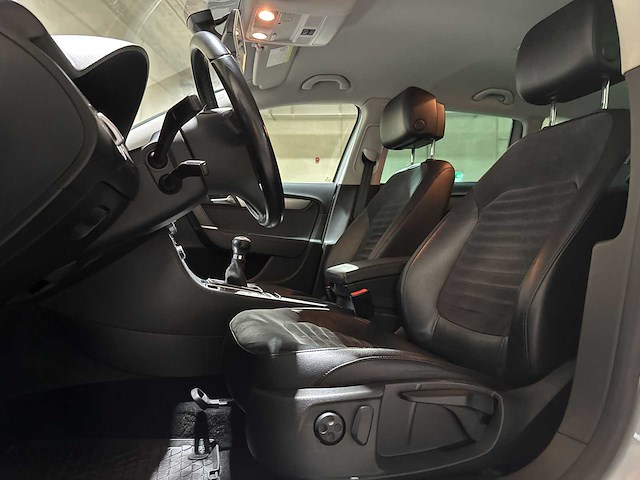 Volkswagen passat variant 1.8 tsi highline 160pk 2011 (origineel-nl), 71-rpv-9 - afbeelding 28 van  55