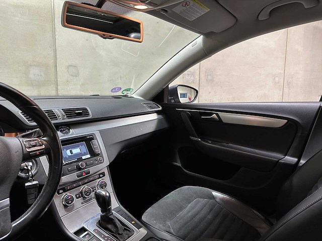 Volkswagen passat variant 1.8 tsi highline 160pk 2013 (origineel-nl) dsg-automaat, 74-zpn-5 - afbeelding 11 van  72