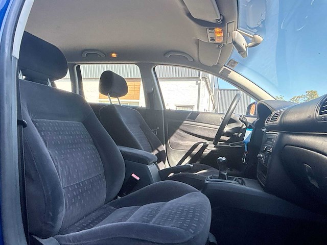 Volkswagen passat variant 1.9 tdi | 96-nt-bl i - afbeelding 17 van  24