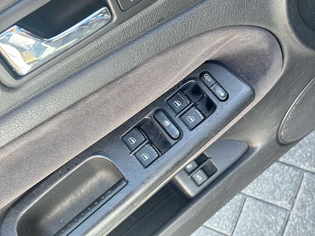 Volkswagen passat variant 1.9 tdi | 96-nt-bl i - afbeelding 24 van  24
