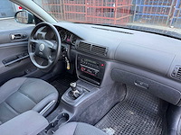 Volkswagen passat variant 2.0-20v athene 71-pr-rj - afbeelding 2 van  11