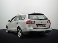 Volkswagen passat variant 2.0 fsi highline 2006 - afbeelding 12 van  21