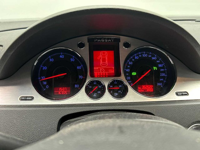 Volkswagen passat variant 2.0 fsi highline 2006 - afbeelding 5 van  15