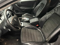 Volkswagen passat variant 2.0 fsi highline 2006 - afbeelding 10 van  15