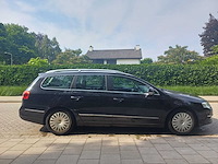 Volkswagen passat variant 2.0 fsi sportline, 77-tj-nv - afbeelding 2 van  11