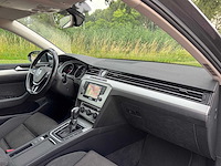 Volkswagen passat variant 2.0 tdi highline automaat; tf-791-x - afbeelding 9 van  12