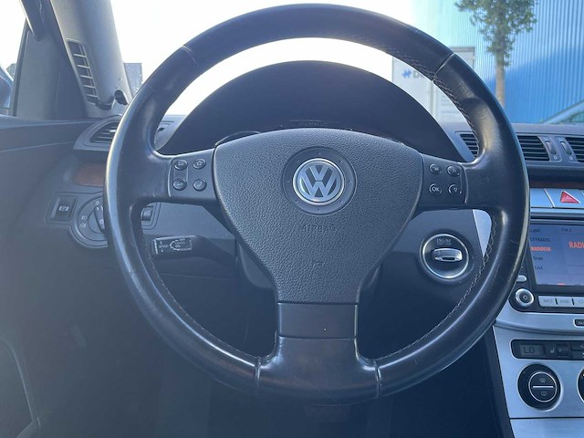 Volkswagen passat variant 3.2 v6 highline 4motion 2007 | 93-xb-kr - afbeelding 3 van  14